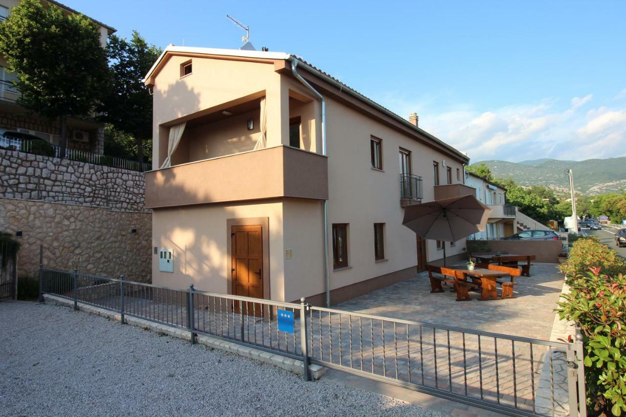 Apartmani Irena Novi Vinodolski Exterior photo